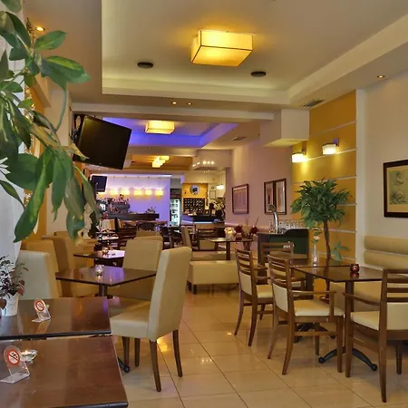 Ilion 酒店 Paralía