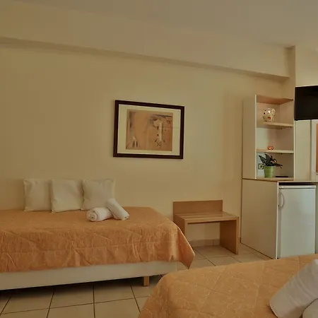 Ilion Hotel 2*